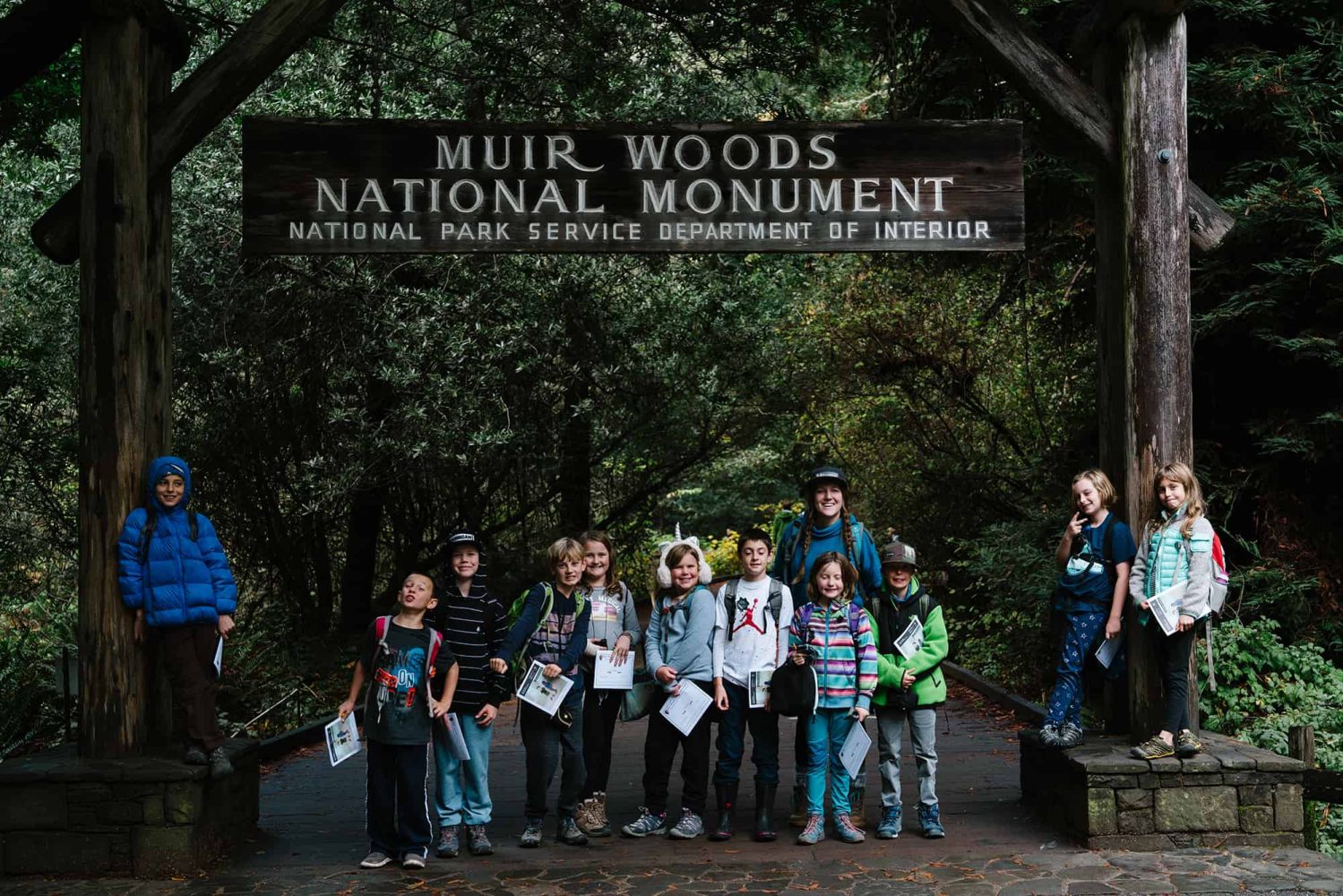 4th graders in front of the muir woods national monument